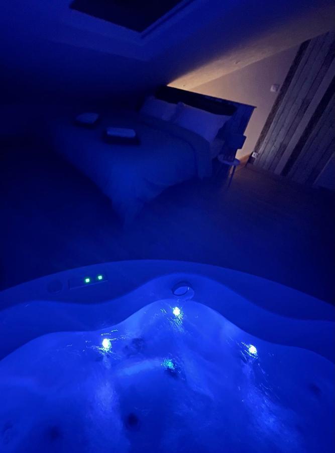 Le Nid D'Amour 2Pers / Wifi / Sauna Houssen Esterno foto