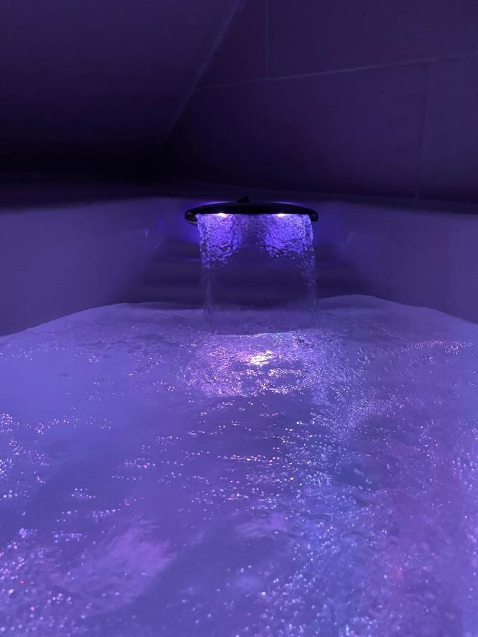 Le Nid D'Amour 2Pers / Wifi / Sauna Houssen Esterno foto