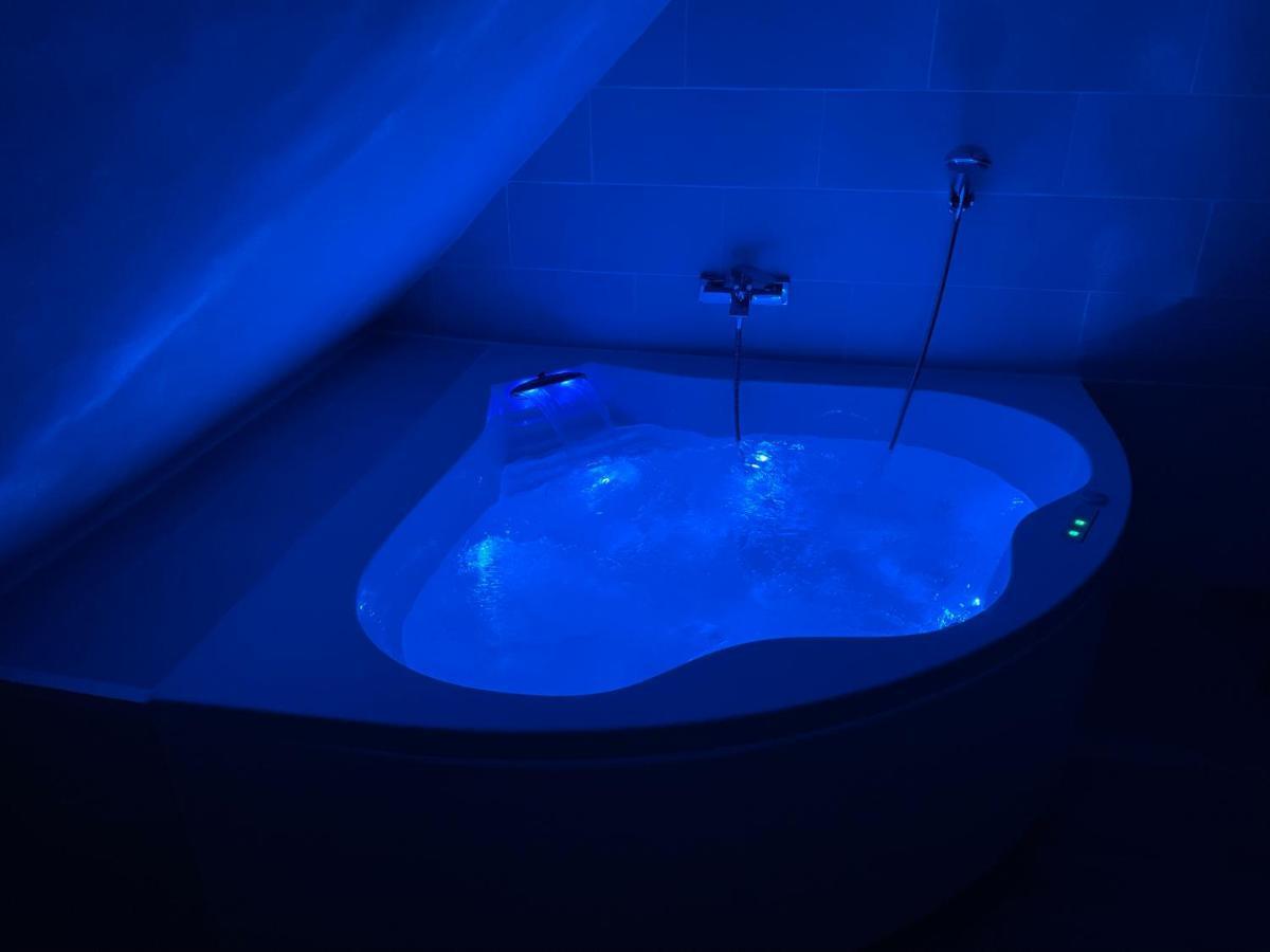 Le Nid D'Amour 2Pers / Wifi / Sauna Houssen Esterno foto