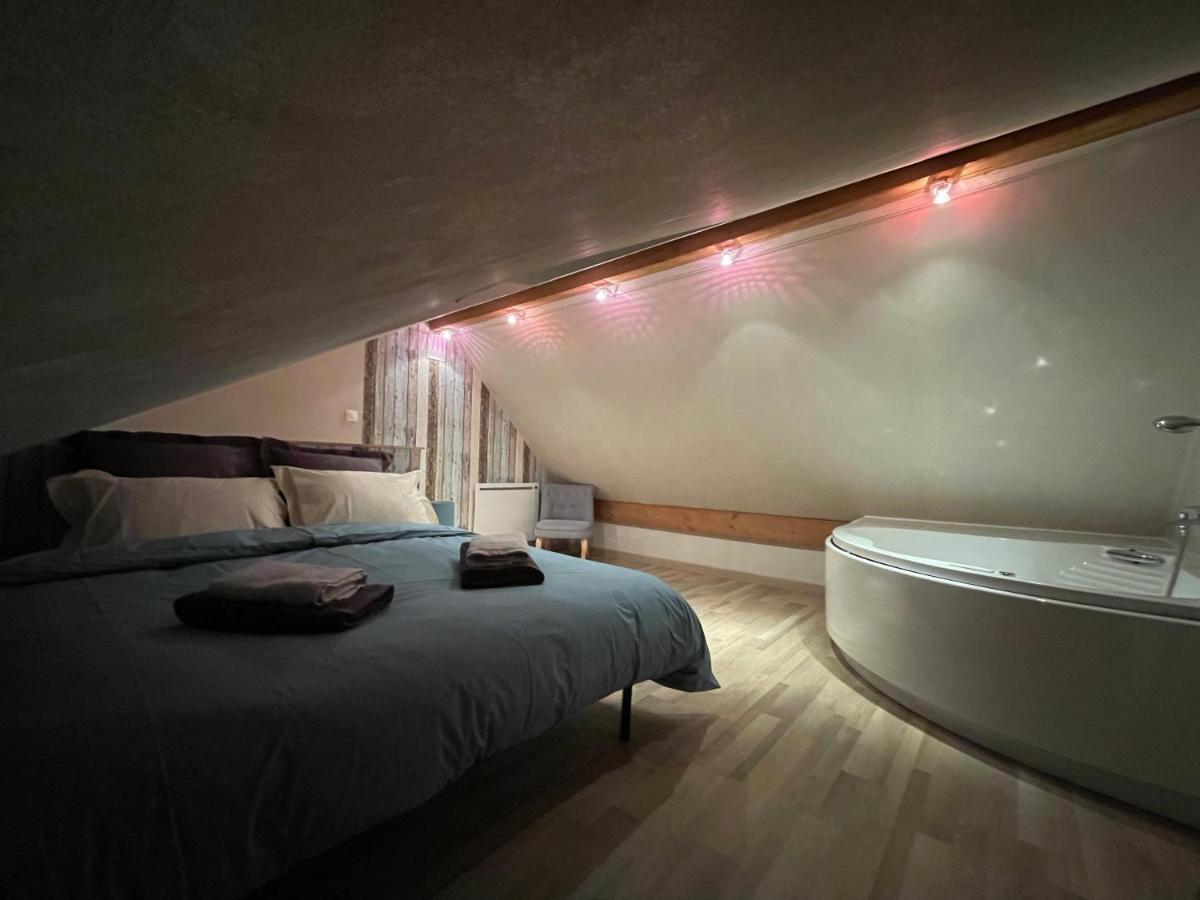 Le Nid D'Amour 2Pers / Wifi / Sauna Houssen Esterno foto